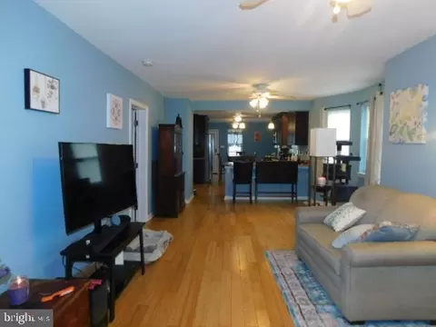 207 S Pine Ave, Maple Shade, NJ 08052 photo 9