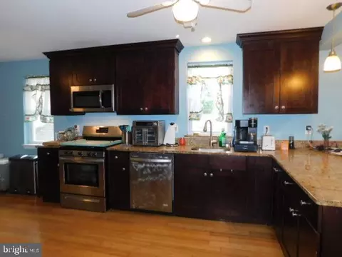 207 S Pine Ave, Maple Shade, NJ 08052 photo 7