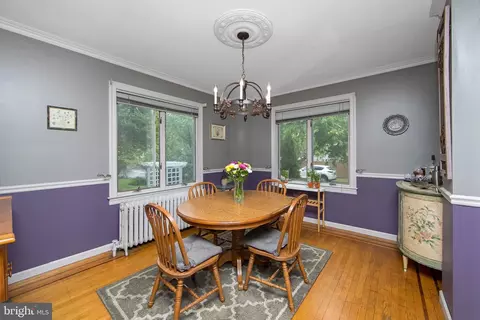 Dining - 1 E 2nd St, Palmyra, NJ 08065 photo 3 of 3