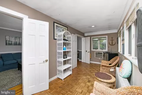 Entry Way - 1 E 2nd St, Palmyra, NJ 08065 photo 2 of 3