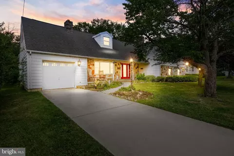 135 Greenwood Ave, Burlington, NJ 08016