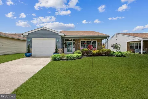 5 Chelsea Pl, Southampton, NJ 08088