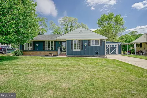 110 N Garden Blvd, Beverly, NJ 08010