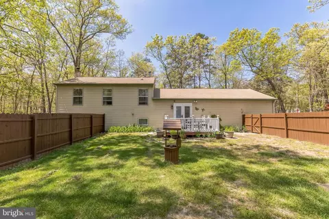 Exterior - 900 Old Indian Mills Rd, Tabernacle, NJ 08088 photo 6 of 10