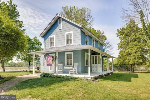6 Wharf St, Beverly, NJ 08010