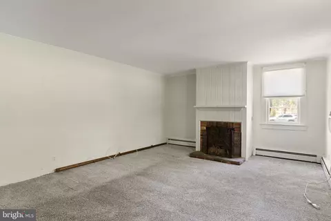 131 Mill Ln, Columbus, NJ 08022 photo 3