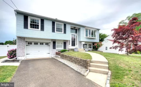 206 Buchanan Ave, Beverly, NJ 08010 photo 3