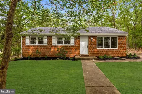 8 Anne Dr, Tabernacle, NJ 08088