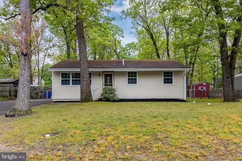 314 Timberline Dr, Mount Laurel, NJ 08054