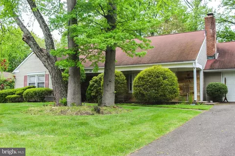 48 Tempest Ln, Willingboro, NJ 08046