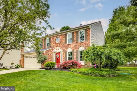 38 Broadacre Dr, Mount Laurel, NJ 08054