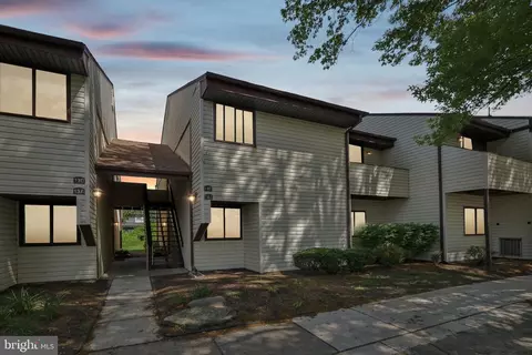 14 E A E Daisy Ln, Mount Laurel, NJ 08054