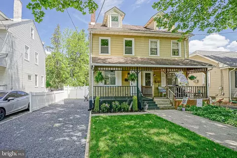 304 Delaware Ave, Palmyra, NJ 08065
