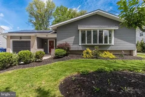 183 Canterbury Rd, Mount Laurel, NJ 08054