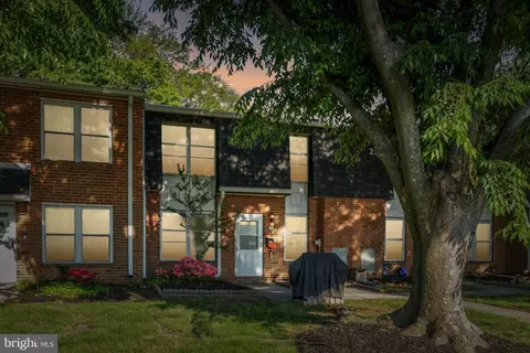 3042 Harbour Dr, Palmyra, NJ 08065