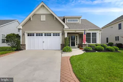 10 Moorlinch Blvd, Medford, NJ 08055