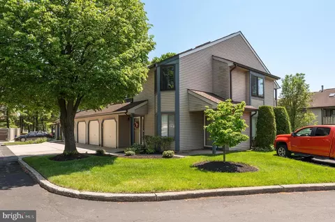 602 Kettering Ct, Marlton, NJ 08053