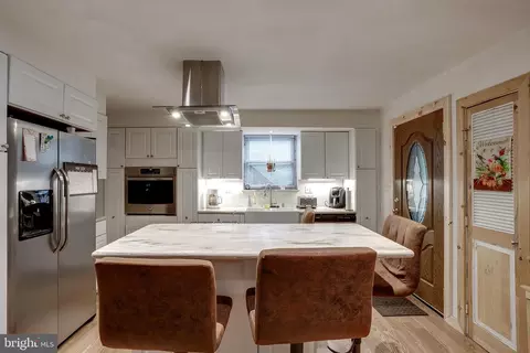 31 Carranza Rd, Tabernacle, NJ 08088