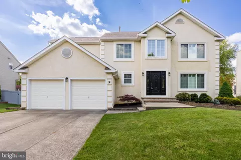 9 Kathryn Ct, Marlton, NJ 08053
