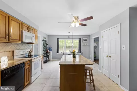 Kitchen - 28 Washington Way, Tabernacle, NJ 08088 photo 1 of 3