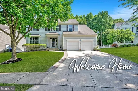 83 Whitford Dr, Burlington, NJ 08016