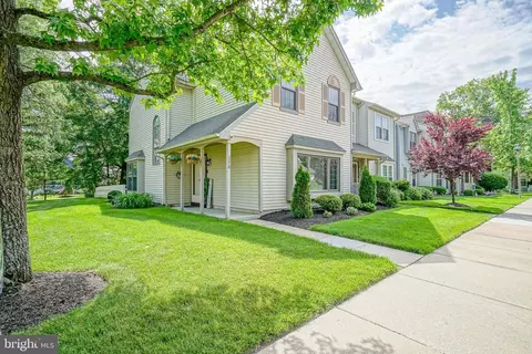 178 Crown Prince Dr, Marlton, NJ 08053