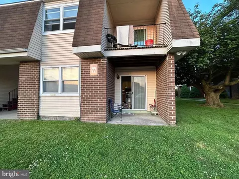 22 1 Florence Tollgate, Florence, NJ 08518