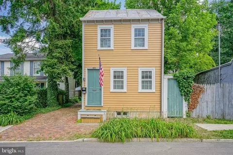 315 Willow St, Bordentown, NJ 08505