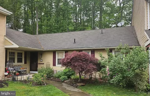 7 Wisina Ct, Medford, NJ 08055
