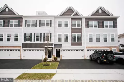 53 Autumn Park Dr, Medford, NJ 08055