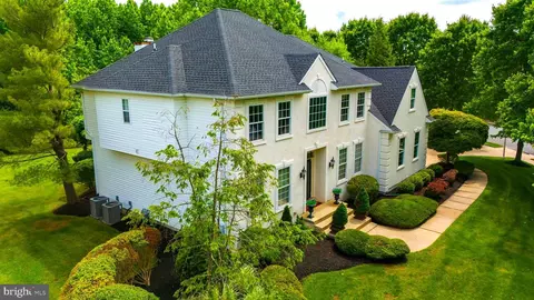 9 Pheasant Dr, Mount Laurel, NJ 08054 photo 4