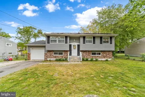 211 California Trl, Browns Mills, NJ 08015