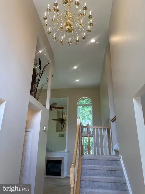 Entry Way - 2 Cattail Dr, Mount Laurel, NJ 08054 photo 2 of 20