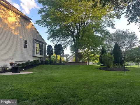 Exterior - 2 Cattail Dr, Mount Laurel, NJ 08054 photo 17 of 17