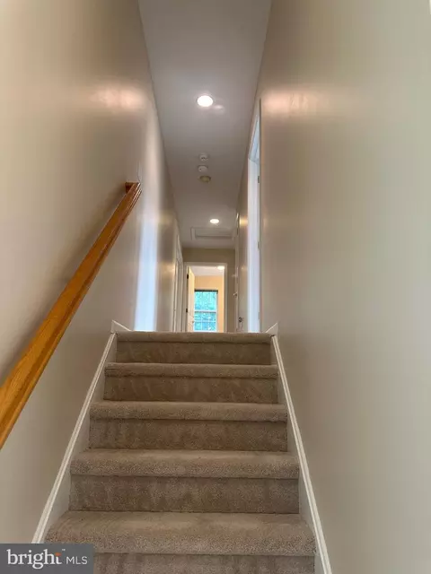 Entry Way - 2 Cattail Dr, Mount Laurel, NJ 08054 photo 14 of 20