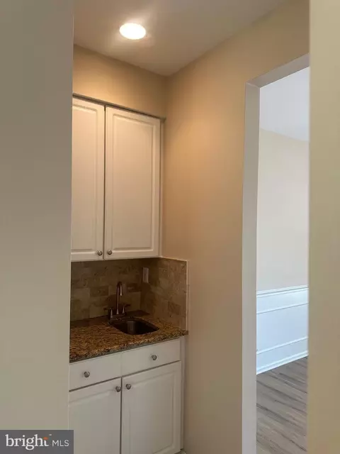 Entry Way - 2 Cattail Dr, Mount Laurel, NJ 08054 photo 10 of 20