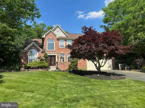 2 Cattail Dr, Mount Laurel, NJ 08054