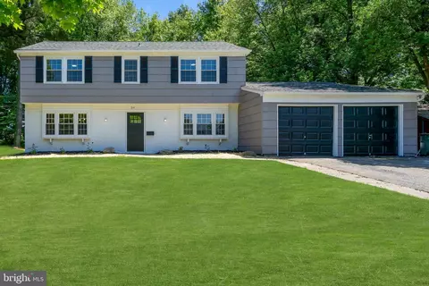 39 Edgely Ln, Willingboro, NJ 08046