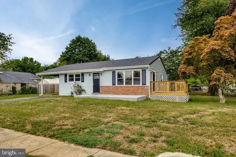 201 Canary Ln, Mount Holly, NJ 08060