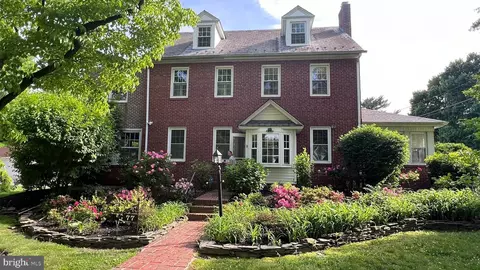 77 E Main St, Marlton, NJ 08053