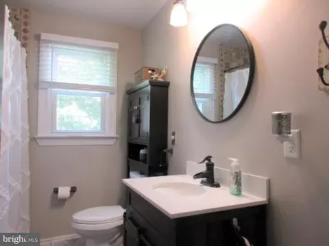 Bath - 36 Worrell Rd, Tabernacle, NJ 08088 photo 1 of 1