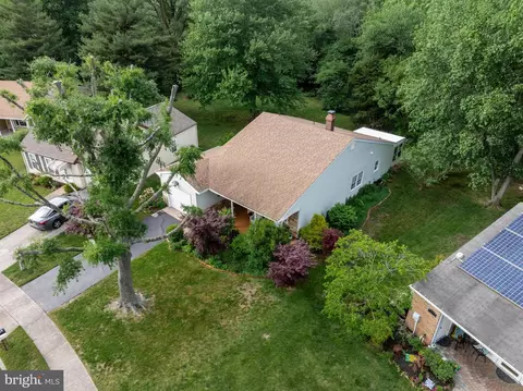 29 Heather Pl, Southampton, NJ 08088