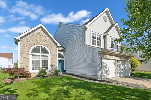 9 Biddle Way, Mount Laurel, NJ 08054