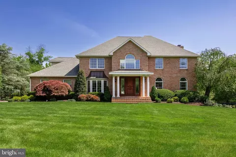 803 Albury Ct, Moorestown, NJ 08057