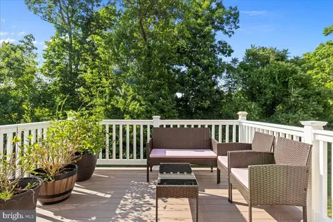 Exterior - 60 Stern Light Dr, Mount Laurel, NJ 08054 photo 2 of 3