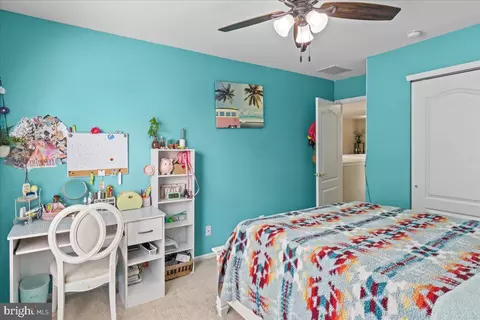 Bedroom - 60 Stern Light Dr, Mount Laurel, NJ 08054 photo 4 of 5