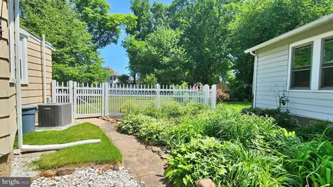 Exterior - 304 Union Ave, Delanco, NJ 08075 photo 8 of 10