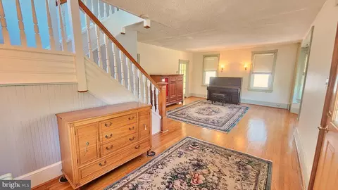 Entry Way - 304 Union Ave, Delanco, NJ 08075 photo 9 of 13