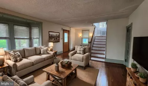 Entry Way - 304 Union Ave, Delanco, NJ 08075 photo 8 of 13