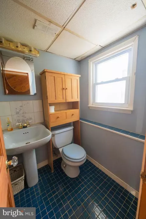 Bath - 36 Cornell Dr, Delran, NJ 08075 photo 1 of 3